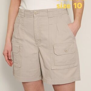 EUC CABELAS Women Khaki Cargo Shorts Size 10 (F2)